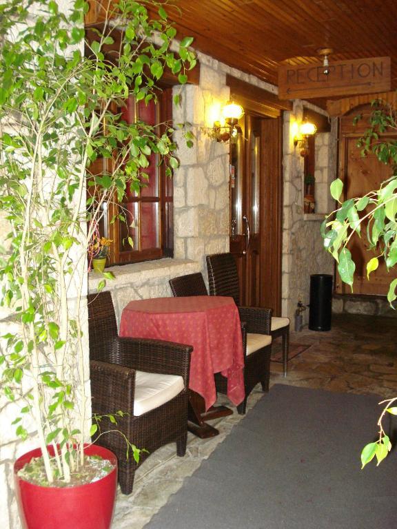 Hotel Koziakas Elati  ภายนอก รูปภาพ